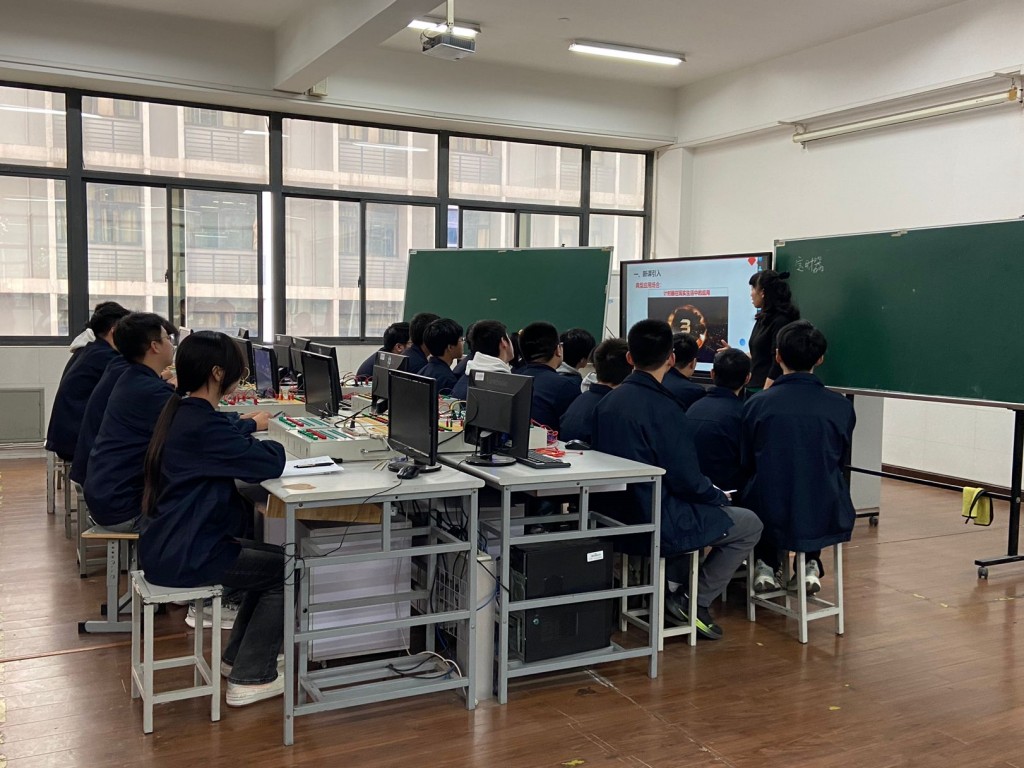 理实融合,筑牢学生专业技能基础