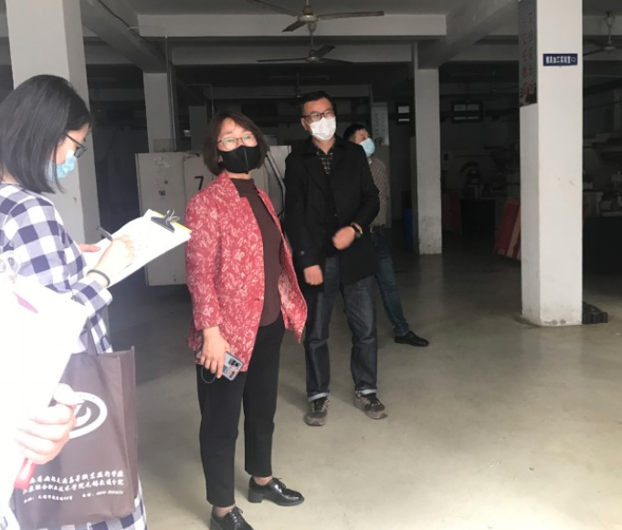 校纪委组织开展学校疫情防控专项检查